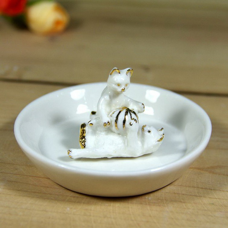 White Ceramic Bear Ring Holder