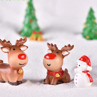 Christmas Resin Elk Santa Claus Ornaments Merry Christmas Decoration For Home Figurines Miniatures 2022 New Year Xmas Box Decor