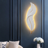 Nordic Modern Creative Feather Light Led Wall Lamp Bedroom Bedside Lighting Living Room Tv Background Wall Decoration Resin Lamp