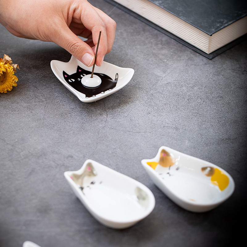 Japanese Style Ceramic Tiny Plate Creativity Home Restaurant Soy Sauce Vinegar Mustard Seasoning Animal Ceramic Dish Kitchen