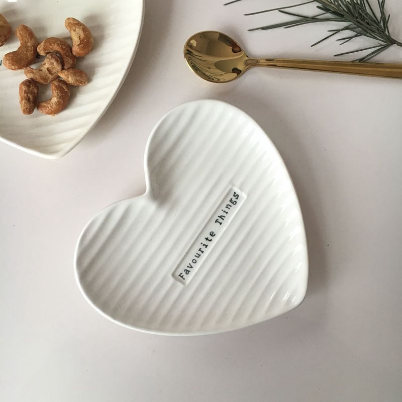 Decorative Love Shape Dish Plate Ceramic Breakfast Tray Cake Dessert Jewelry Plate Crockery