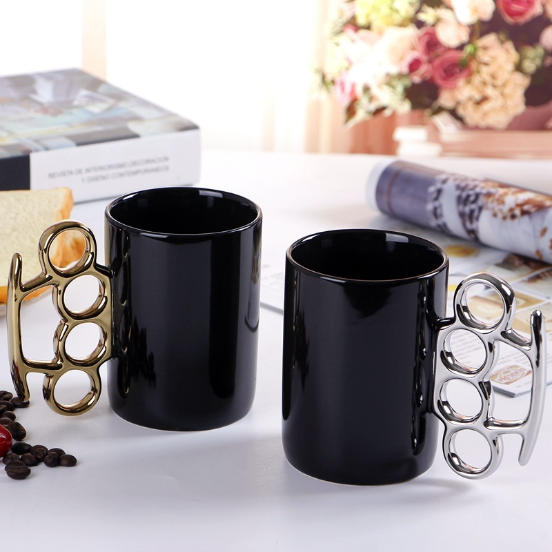 New Creative Products Porcelain Boxing Mug with Unique Handle 