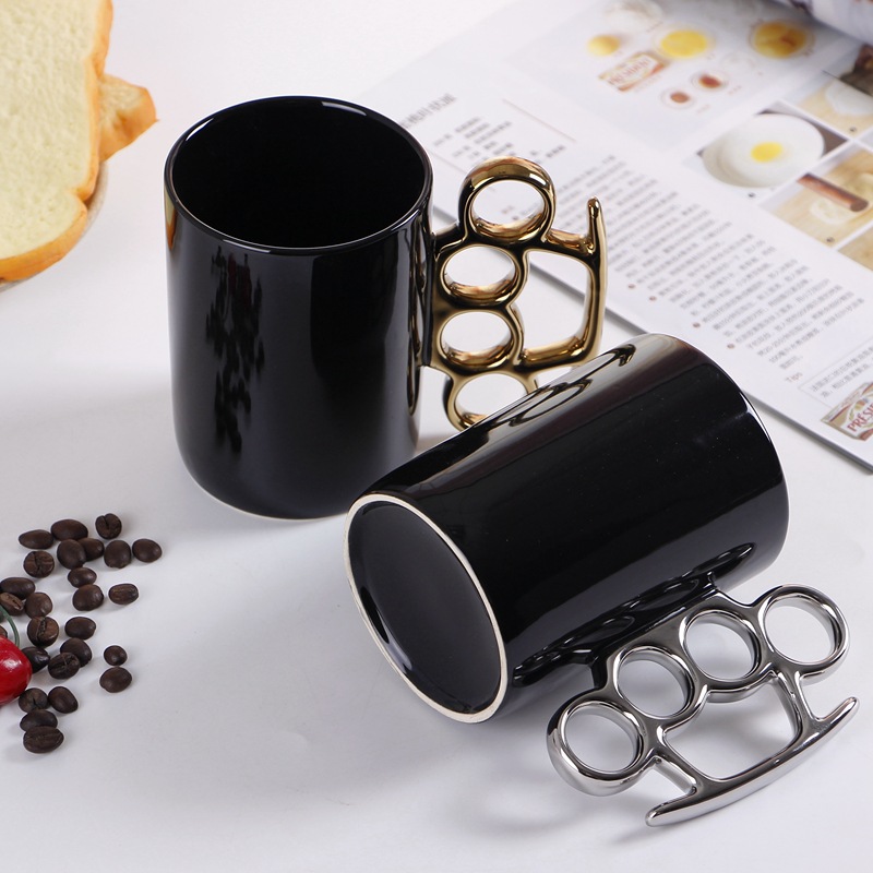 New Creative Products Porcelain Boxing Mug with Unique Handle 