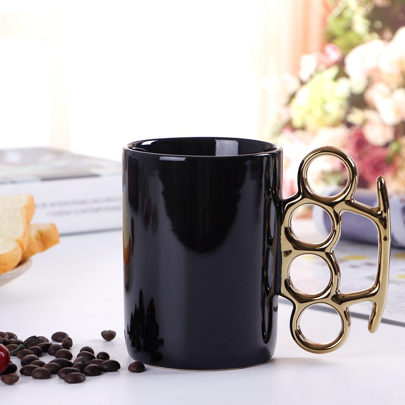 New Creative Products Porcelain Boxing Mug with Unique Handle 