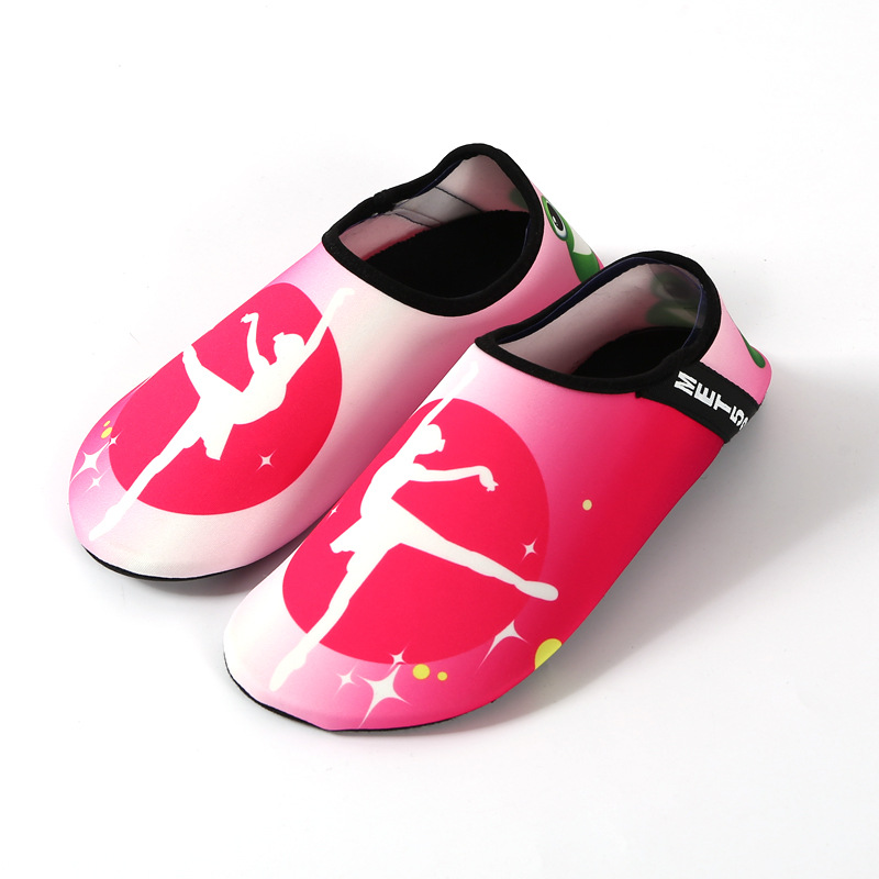 Factory Custom Made Yoga Walk on Water Shoes Yoga Swim Pool Beach Aqua Water Shoes Made in China
