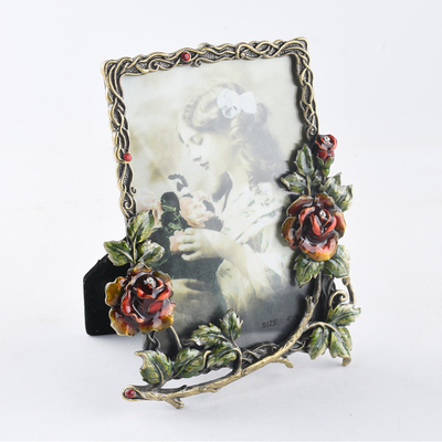Factory Direct Custom And Wholesale New Fashion Product Metal Photo Frame