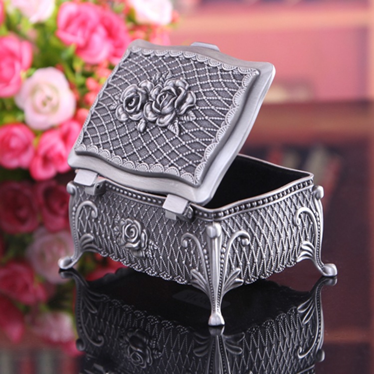 Pewter Plated Zinc Alloy Tableware Gift Craft Box for Jewelry Wholesales